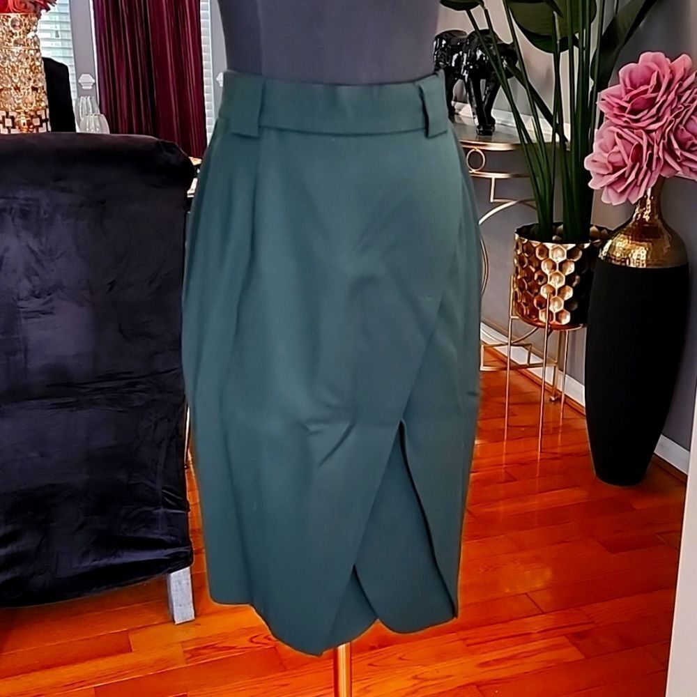 Escada suit  - Picture 4 of 8